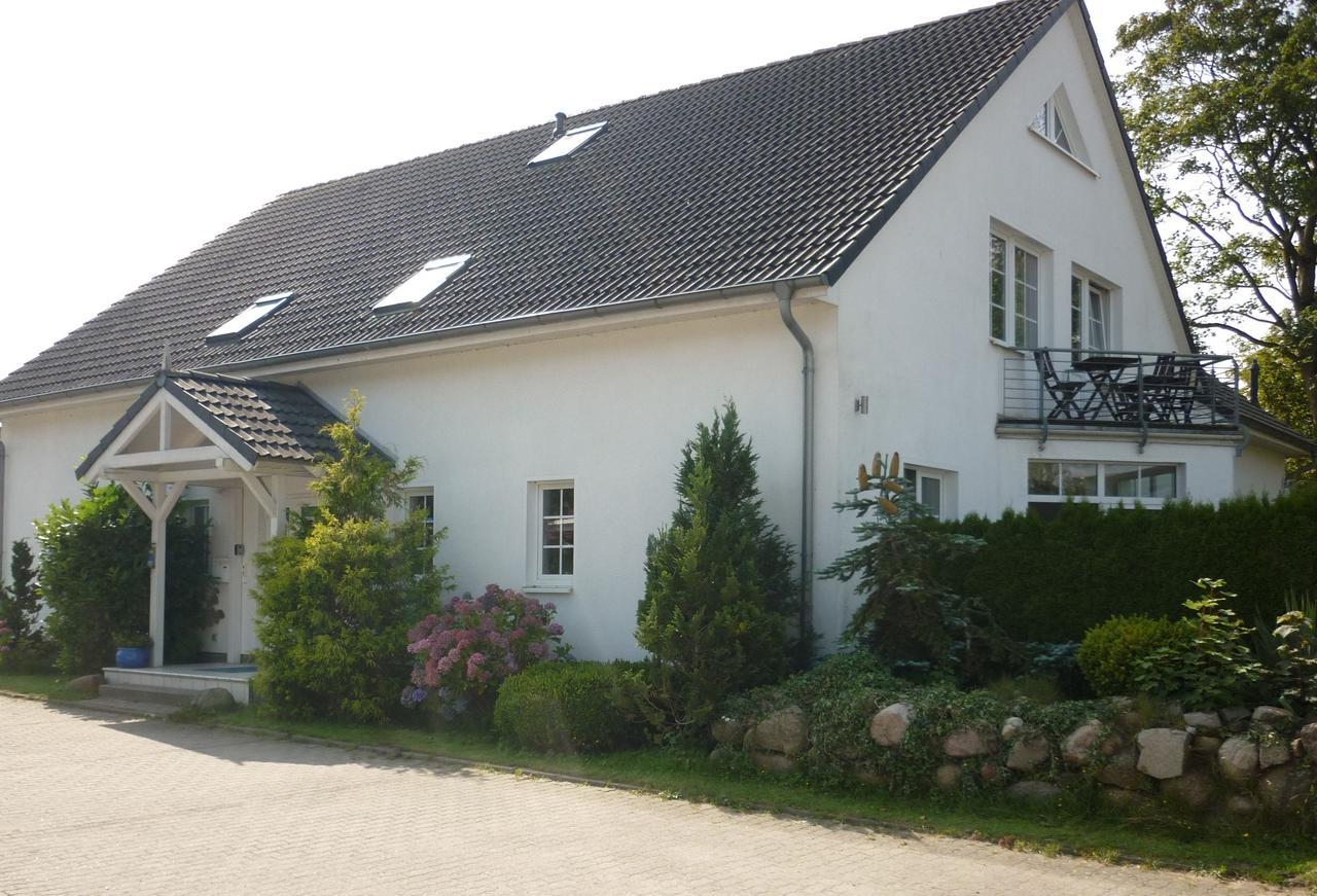 Pension Zum Leuchtturm Bastorf Extérieur photo